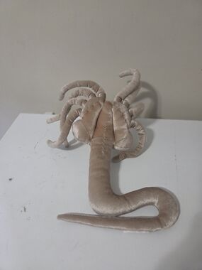 Think Geek Aliens/Alien Movie Plush Stuffed Facehugger Face Hugger Creature